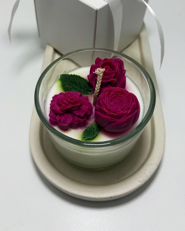 Lumânare parfumată premium cu flori decorative