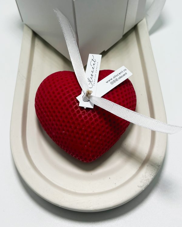 Lumânare parfumată inimă cu textură