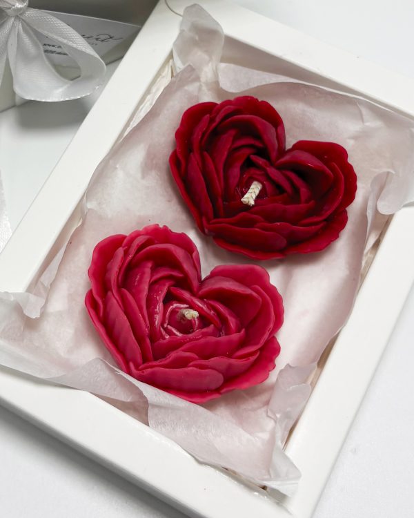 Set 2 Lumânări Parfumate în Formă de Inimă – Petale Delicate